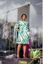 Elegant multicolored shift dress